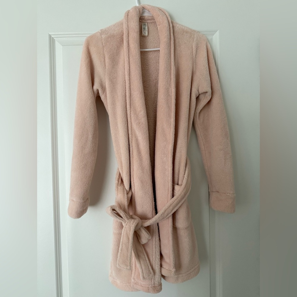 Forever 21 | Pink Plush Robe